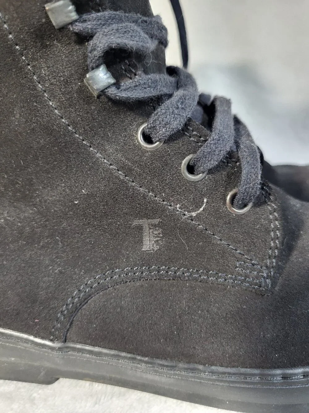 Tods Men's Black Winter Lace Up Ankle Boots Size 39 ( US Size 7 )